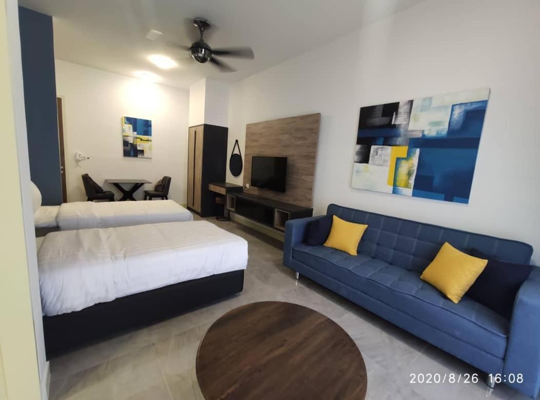 Homestay Shah Rizki At Imperio With Swimming Pool Muslim Friendly Malacca Εξωτερικό φωτογραφία