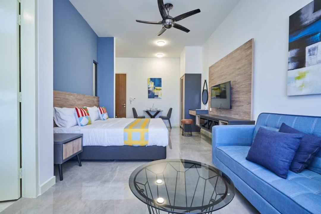 Homestay Shah Rizki At Imperio With Swimming Pool Muslim Friendly Malacca Εξωτερικό φωτογραφία