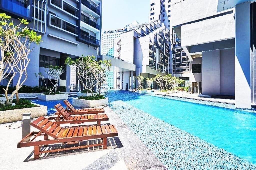 Homestay Shah Rizki At Imperio With Swimming Pool Muslim Friendly Malacca Εξωτερικό φωτογραφία