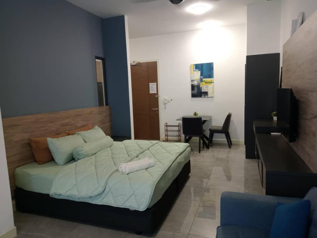 Homestay Shah Rizki At Imperio With Swimming Pool Muslim Friendly Malacca Εξωτερικό φωτογραφία